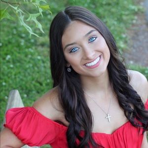 Meet your Posher, Savannah